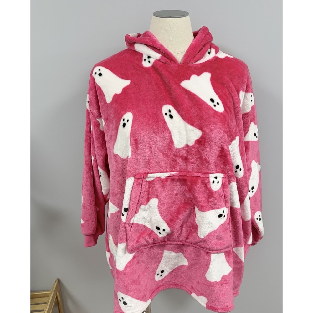 NWT Throwzy Halloween Hot Pink Ghosts O/S Jr Marlo Lorenz Hoodie Poncho Lounge